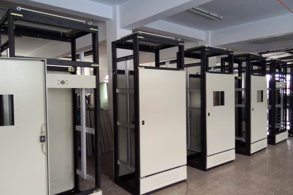 于洪控制箱-控制箱的合理布置方法